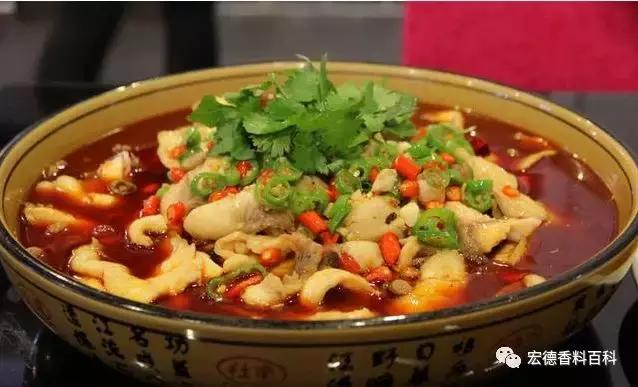 火焰炖大鹅、香辣片片鱼、沙锅串串香、鸭血粉丝汤你更喜欢哪个？