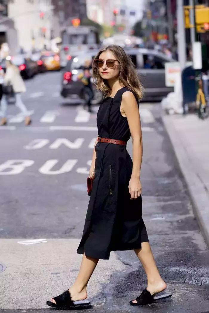 夏天必备的时髦连衣裙,夏天的连衣裙备起来