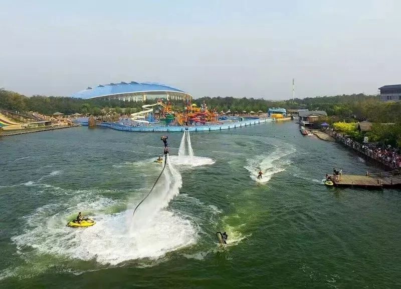 马尔代夫的蓝天绿树水清沙白,北京周边绝美海滩