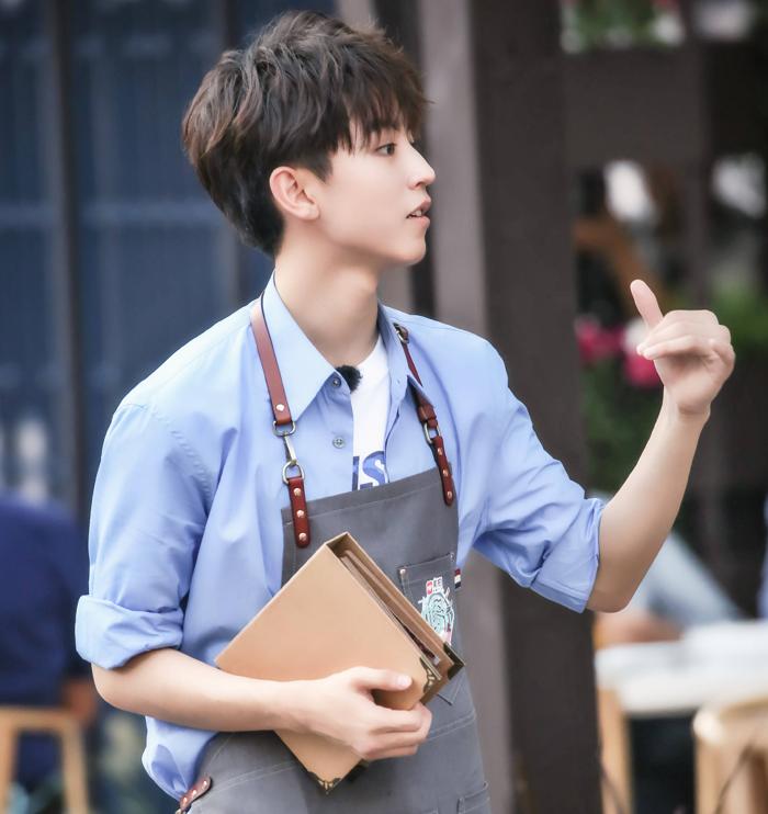 王俊凯被蚊子咬眼睛,王俊凯洋葱片段