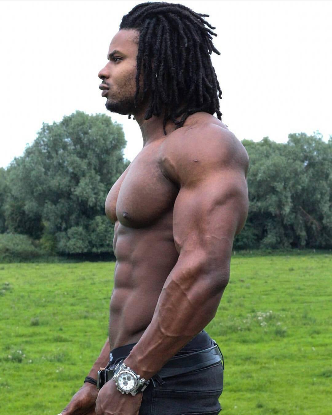 肩部疼痛最容易忽略的一点,健身训练中容易出错