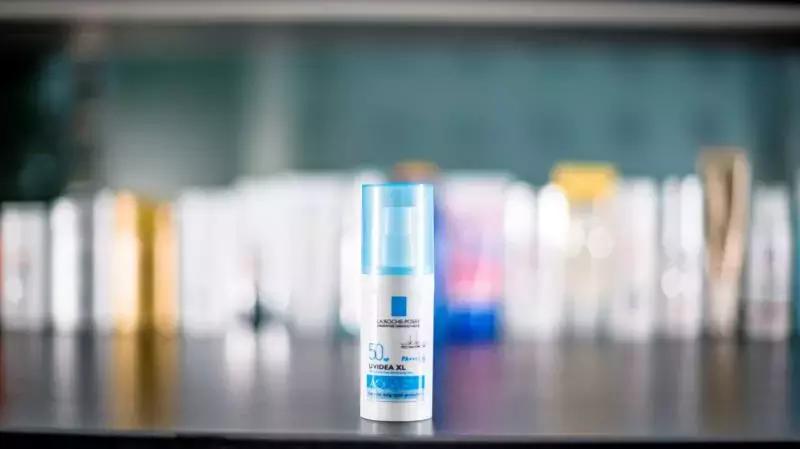 你以为防晒只擦防晒霜就够了吗,以为很好用其实都是智商税防晒霜