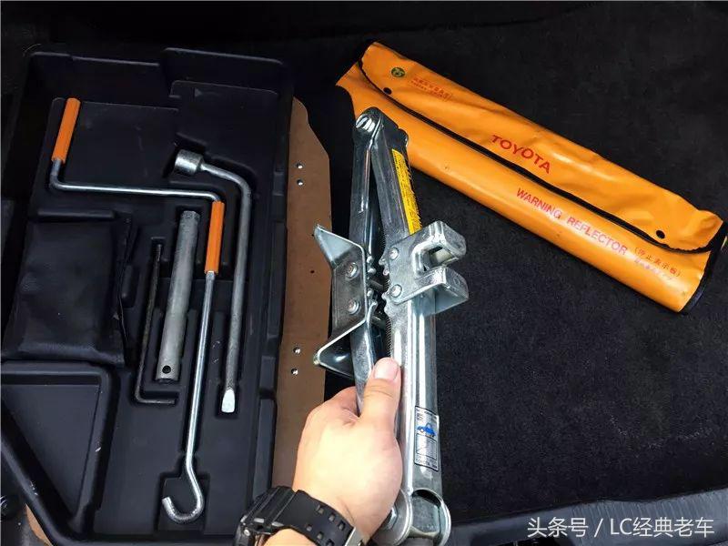 丰田皇冠j55,15款丰田皇冠优缺点