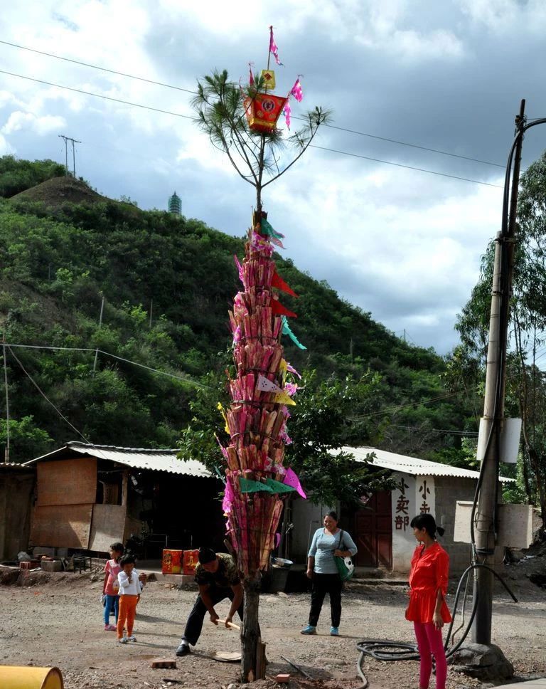 宁可错过世界杯也不要错过云南的火把节！