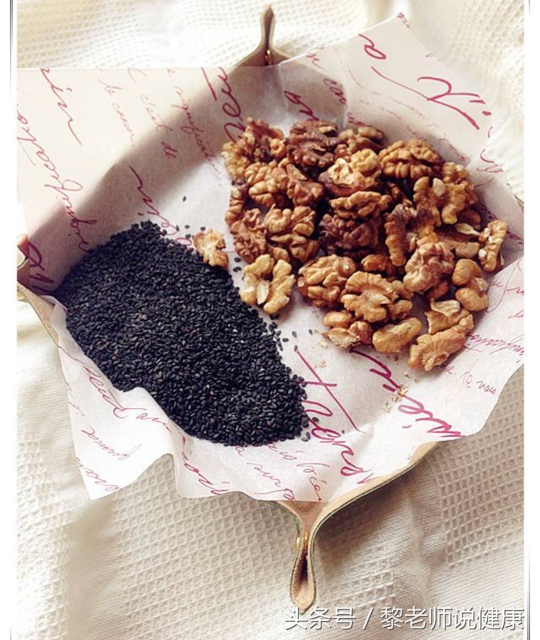 头发一掉一把怎么治,头发一块一块掉发严重怎么补救