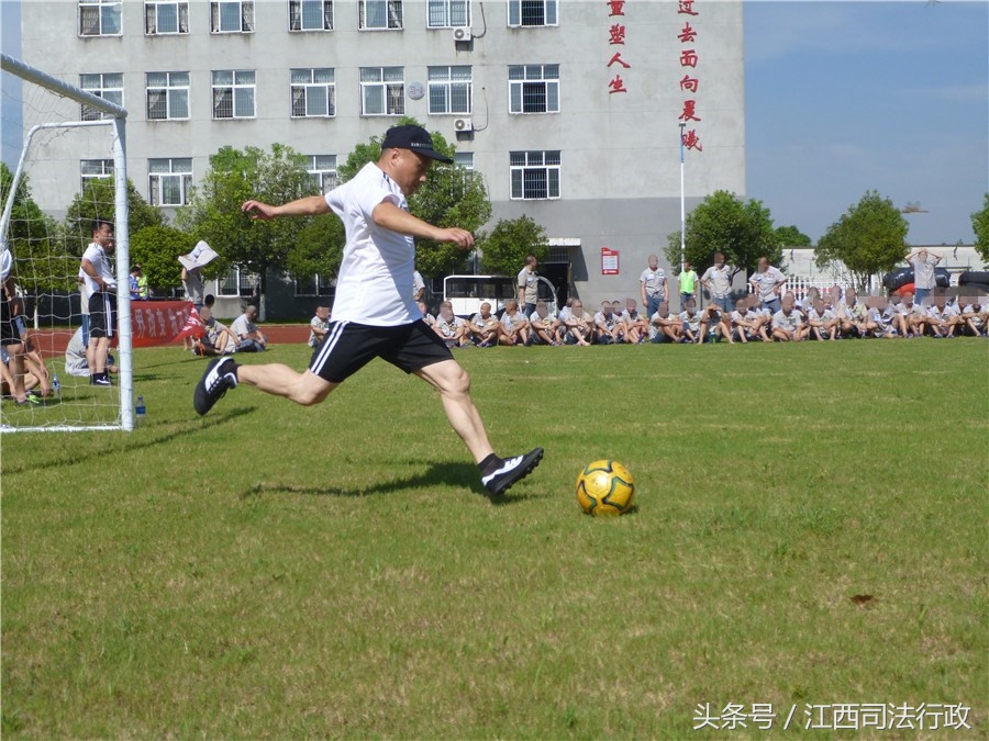刚比赛完的世界杯,世界杯刚开打的视频