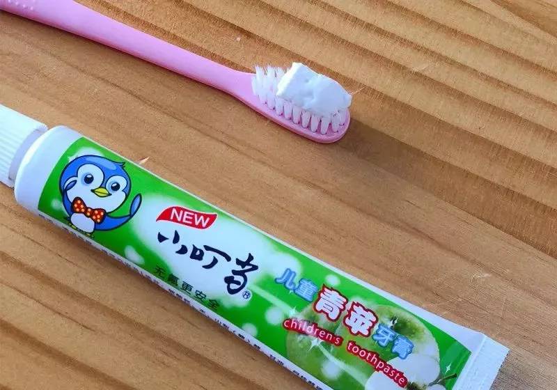 牙膏测评高露洁防蛀牙膏,牙膏推荐测评云南白药朗健