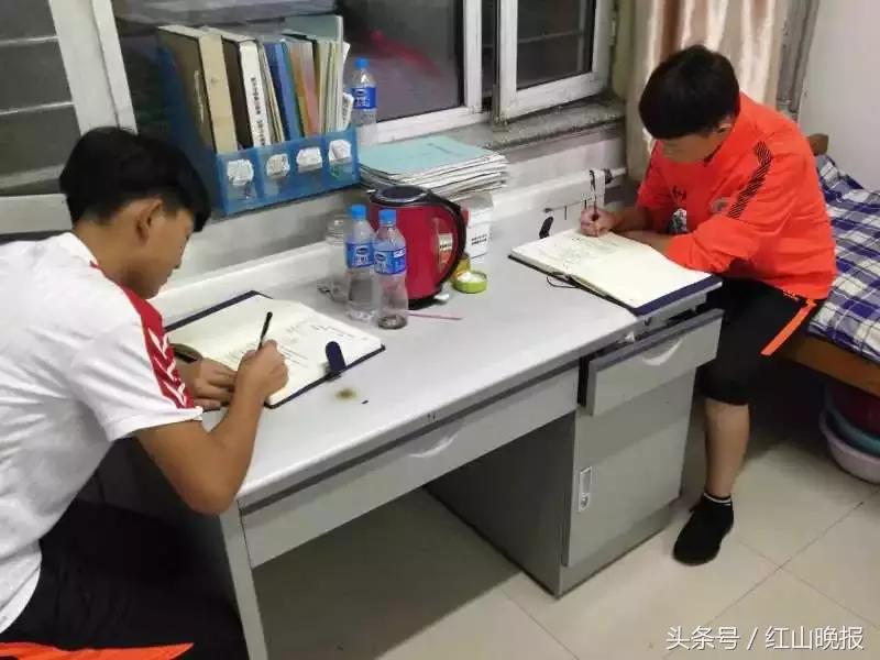 内蒙古青少年足球联赛女足赤峰队,内蒙赤峰女足