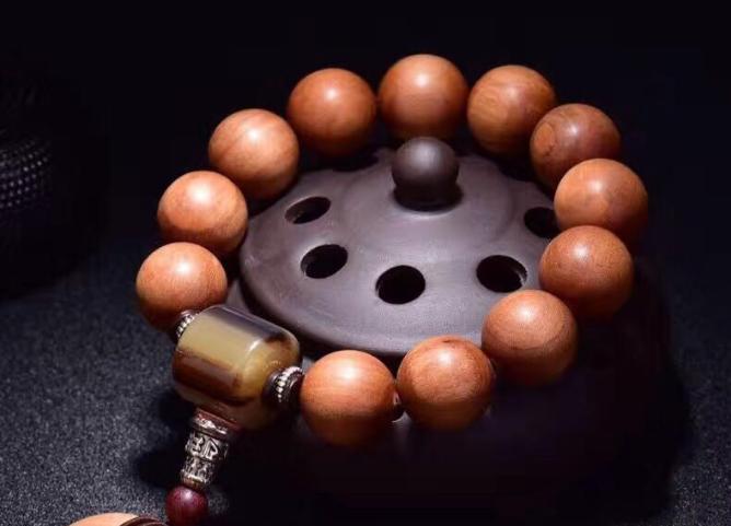 老山檀的正确使用方法,老山檀手串多久保养一次