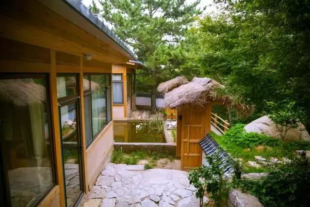 这是一家被称为“山东首家精品民宿”,等你一起邂逅青岛最美山居