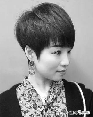 时尚气质高雅的短发造型烫,烫减龄时尚免打理的短发