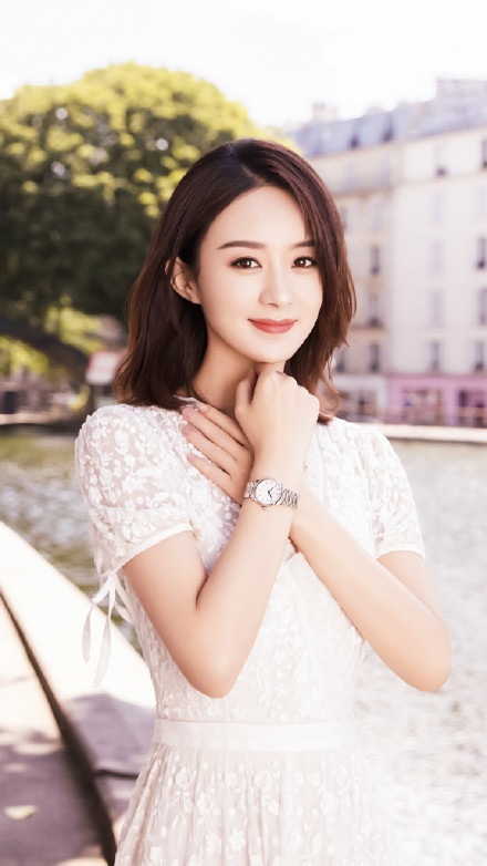 赵丽颖又出新作造型美过楚乔传,赵丽颖时尚进展