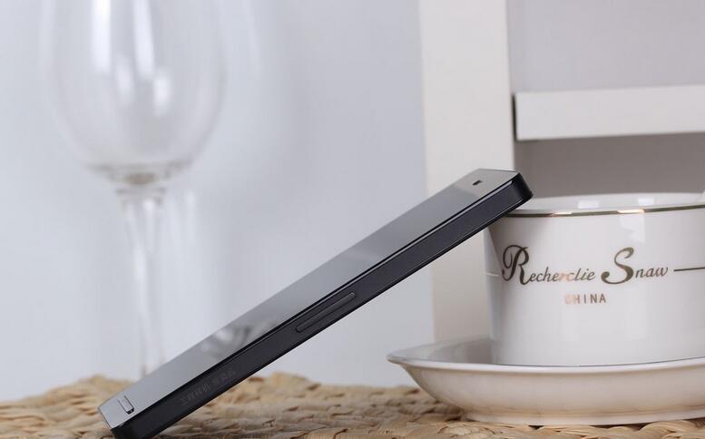 目前适合老年人使用的手机推荐,推荐一款适合老人使用的手机