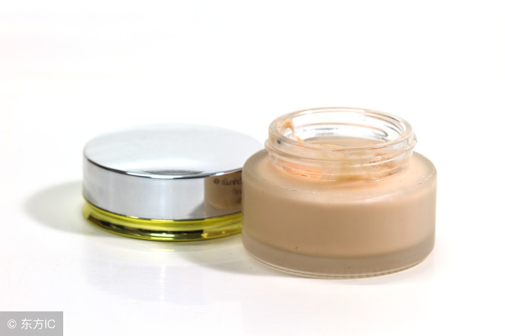 过期化妆品识别小技巧,过期化妆品怎么处理不伤皮肤