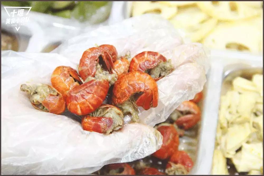 一口热辣回魂！人民路这家京城来的网红店，号称卤味界的MVP