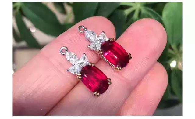 别光盯着宝石大不大！戒托选不对再好的戒指都白费