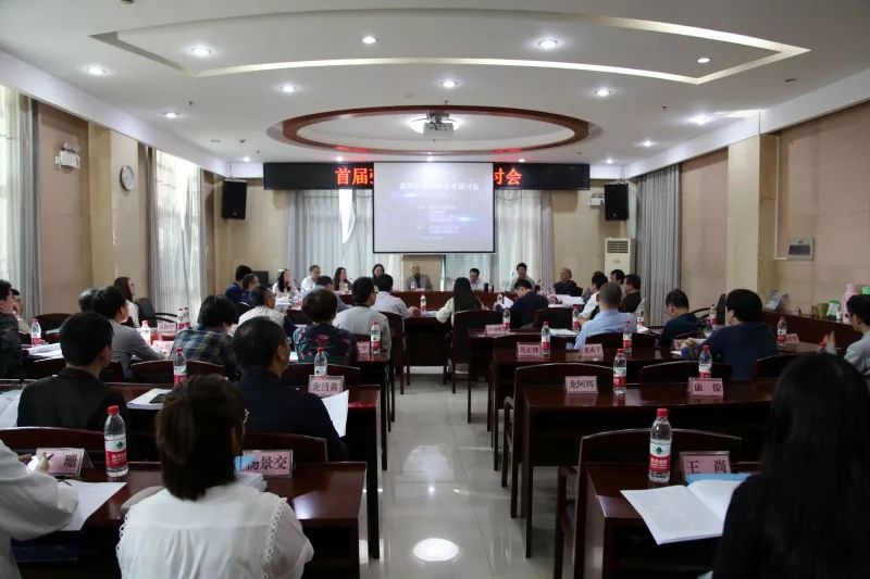 张枣的诗歌研究价值,张枣诗歌的特点总结