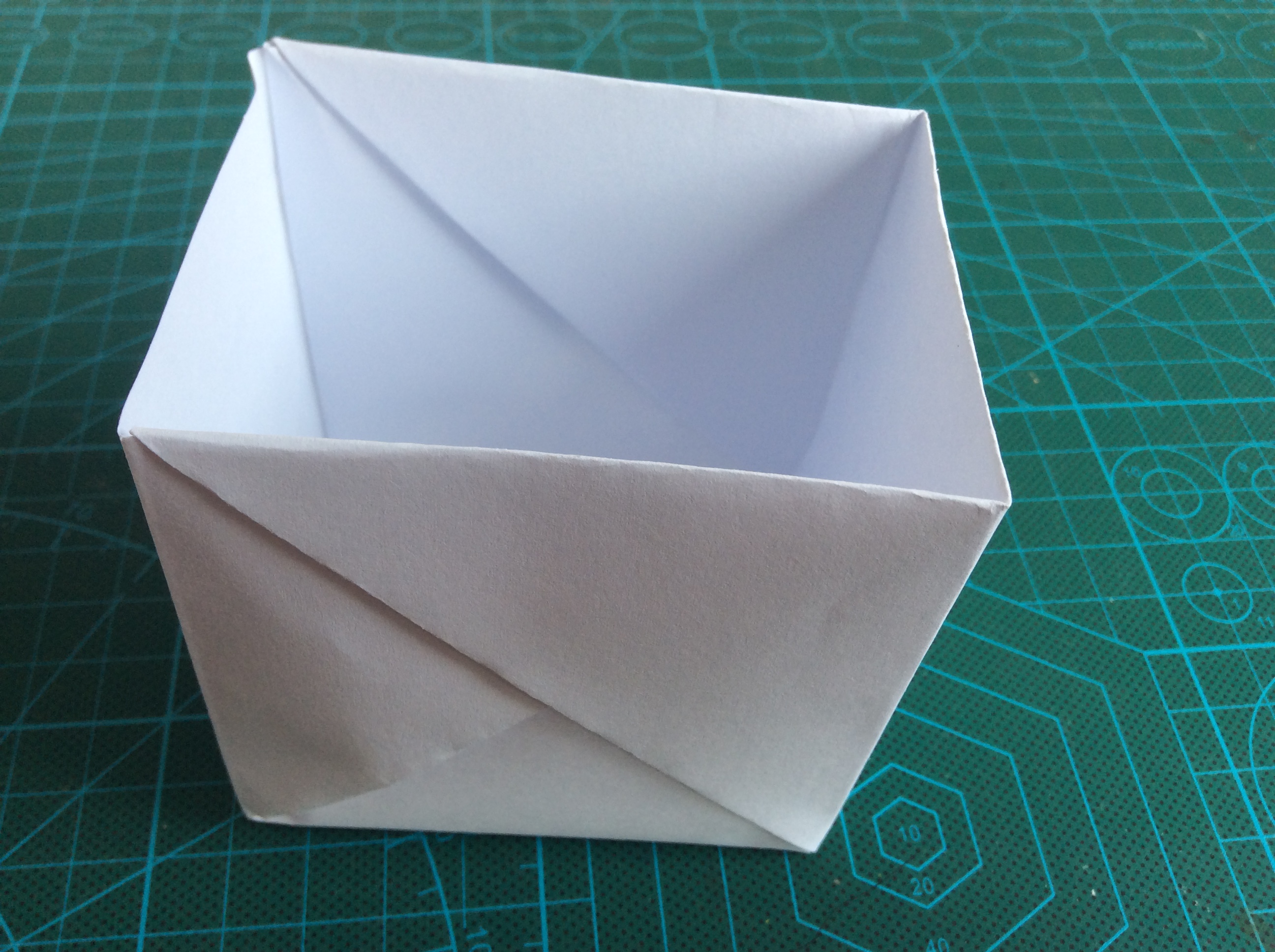 「第七期」折一个炒鸡简单耐用的盒子吧