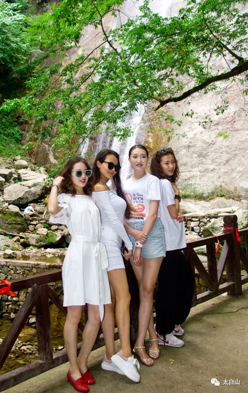 世界旅游小姐漂流,世界旅游小姐来塔沟武校