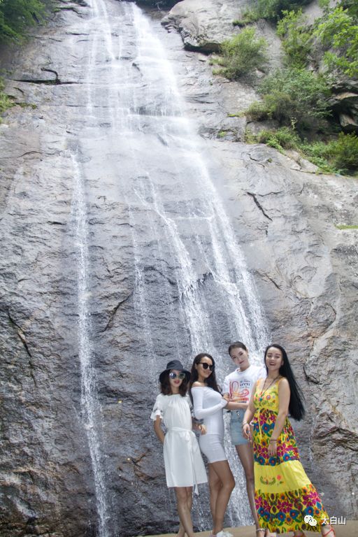 世界旅游小姐漂流,世界旅游小姐来塔沟武校