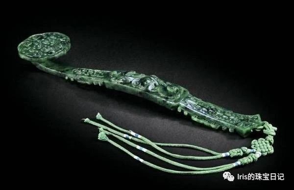 翡翠带山水有什么寓意,你佩戴的翡翠寓意