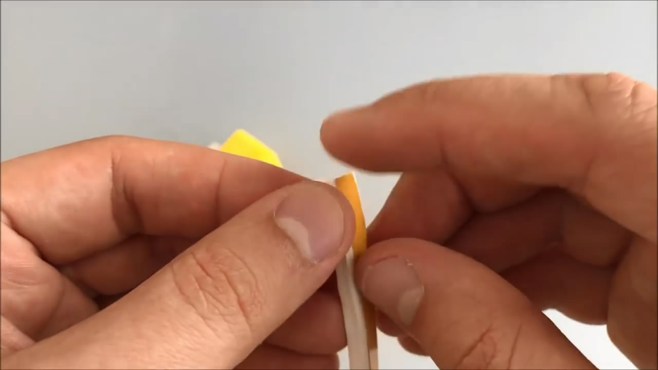 创意DIY，教你学会如何制作纸板坦克车玩具模型，关键是可遥控