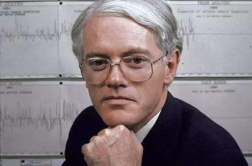 钢球大战液氮官方视频,钢球vs液氮比赛视频