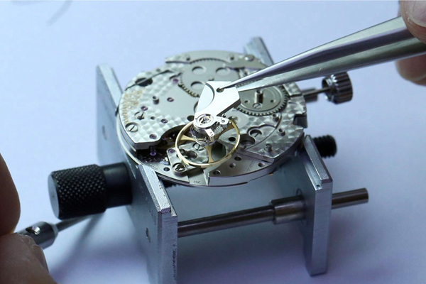 万国葡萄牙iw371615保养多少钱,万国葡萄牙系列iw371417