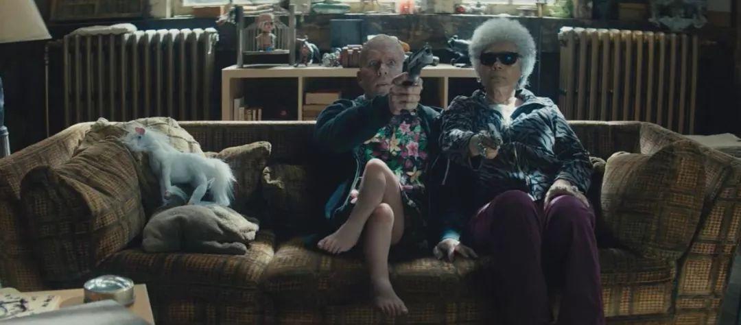 绿灯侠导演看到死侍2的彩蛋,死侍2最催人泪下的彩蛋