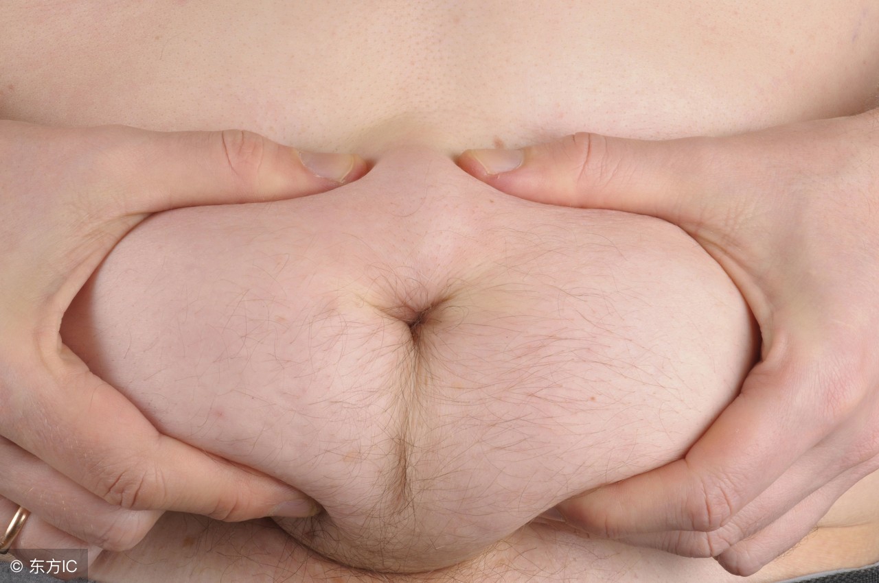 6个健身训练动作轻松练出翘臀,9个动作在家就能练出好身材