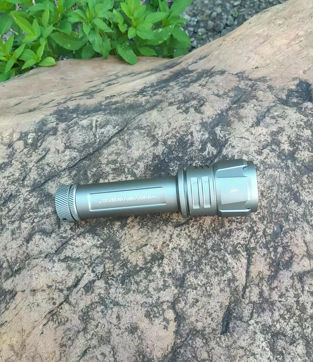 户外强光手电怎么用,户外探索手电哪一点重要