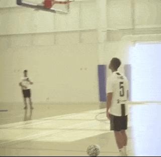 科比谈湖人为什么不选塔图姆,塔特姆对勒布朗评价