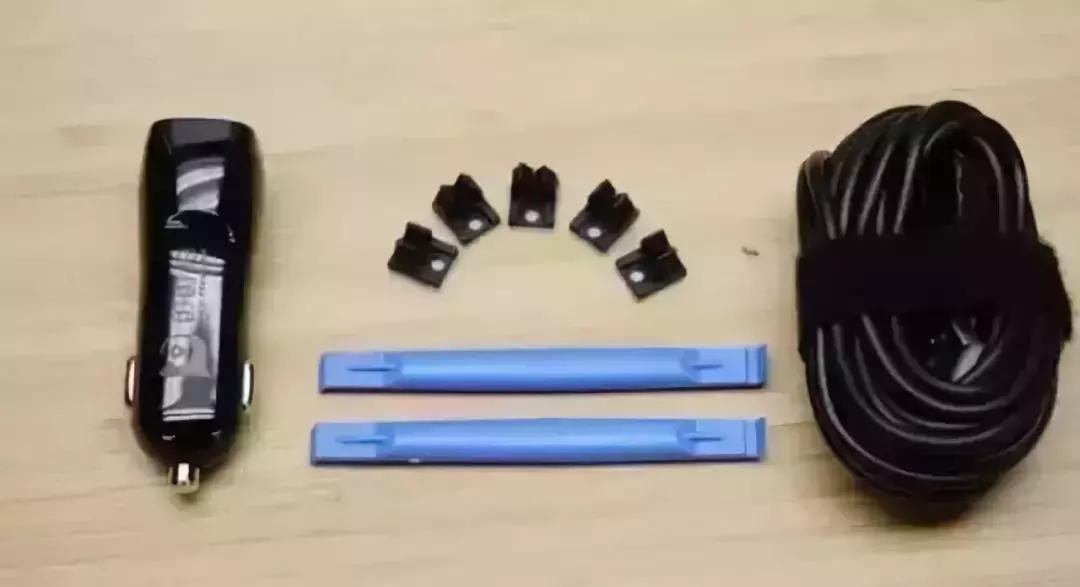 行车记录仪怎样才是正确的使用,行车记录仪要手动才能录像怎么办