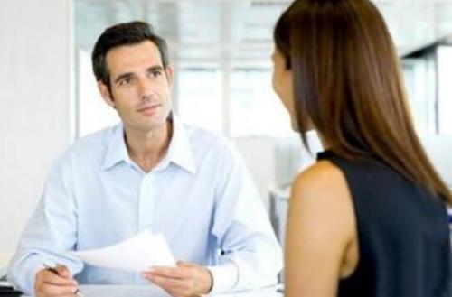 如何巧妙回答英语面试中“tellmemoreaboutyourself”提问？