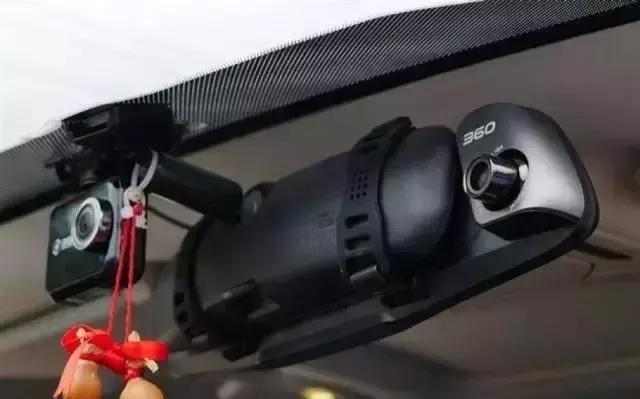 动态心电记录仪使用注意事项,货车四路行车记录仪安装注意事项