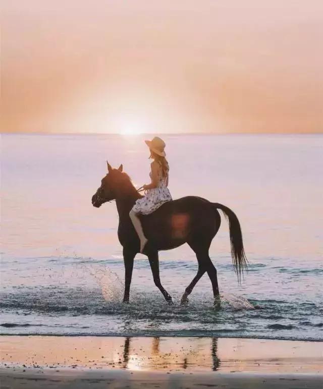 要多去旅行而非只是旅游,去旅行而不是旅游