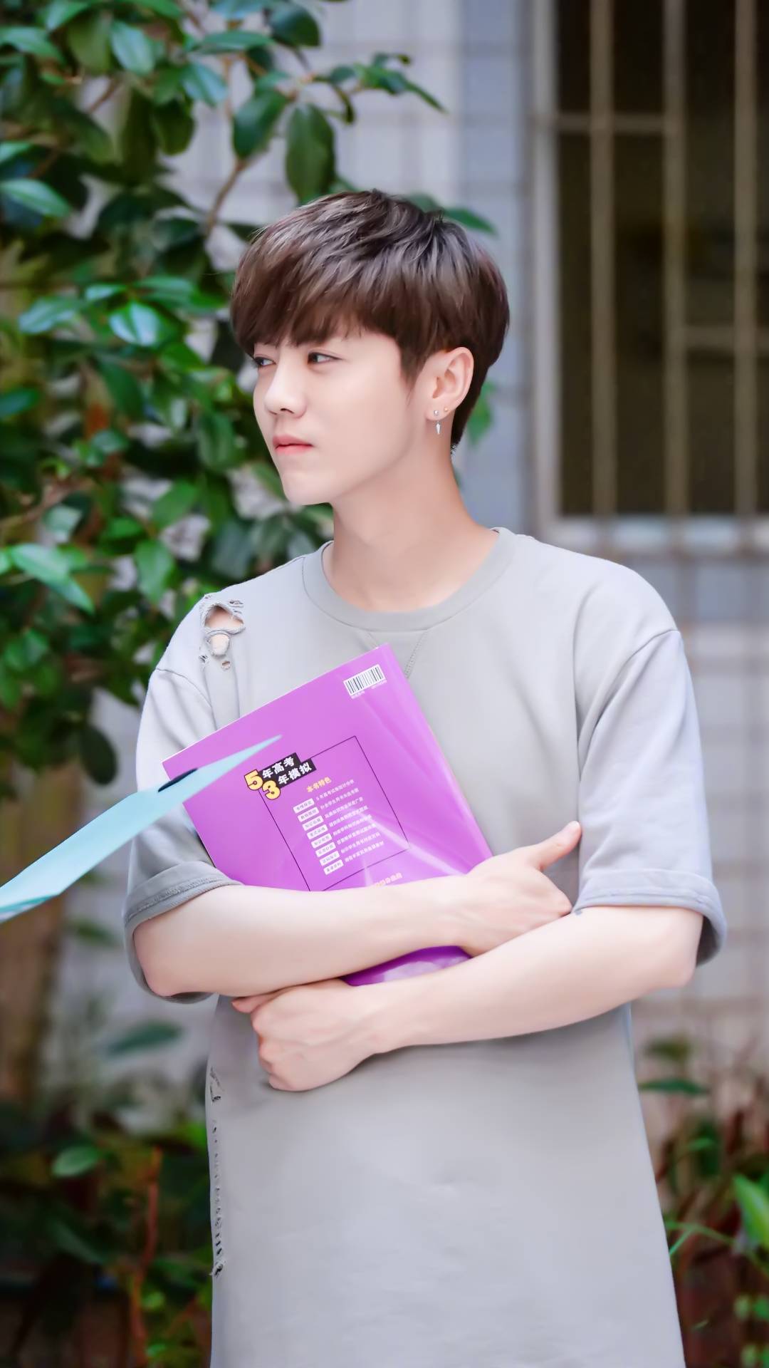 努力去见鹿晗壁纸,鹿晗的在劫难逃壁纸