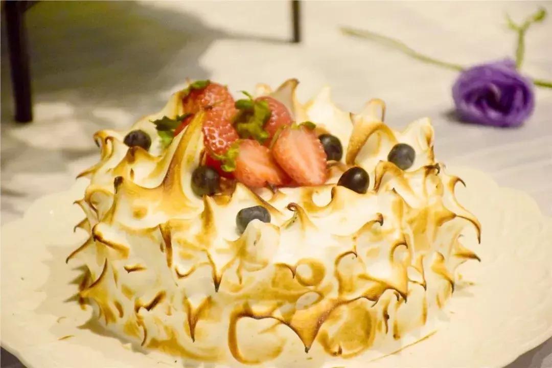 何必去法国？大沥永旺“深藏Blue”浪漫的店，给你梦幻下午茶！