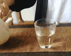 怎么样泡茶才能泡出好喝的茶,泡茶时茶和水如何选择