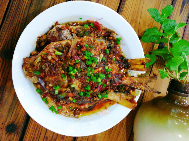 名贵鲳鱼家常做法,香酥鲳鱼最正宗的做法