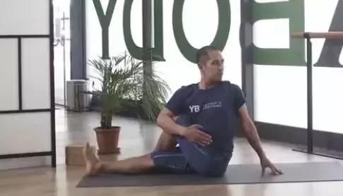 马甲线和什么搭配最好看,瘦马甲线怎么穿好看