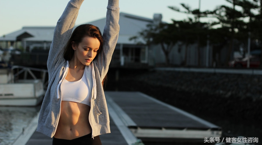 胸大怎样锻炼才能胸小,胸大怎么能让胸越来越小