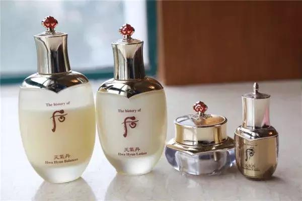 高端护肤品适合什么年龄段用,女人多大年龄要用抗衰老的护肤品