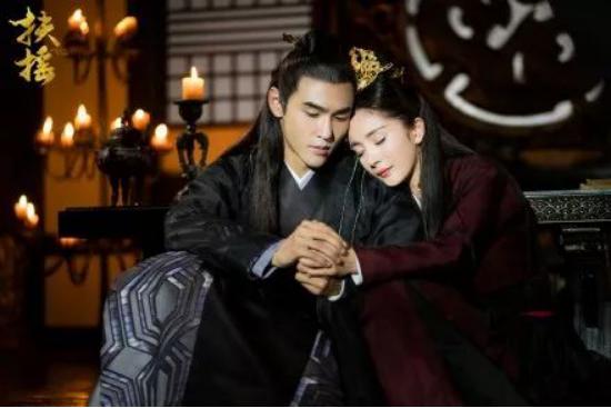 阮经天彭于晏腹肌,阮经天大秀八块腹肌还说土味情话