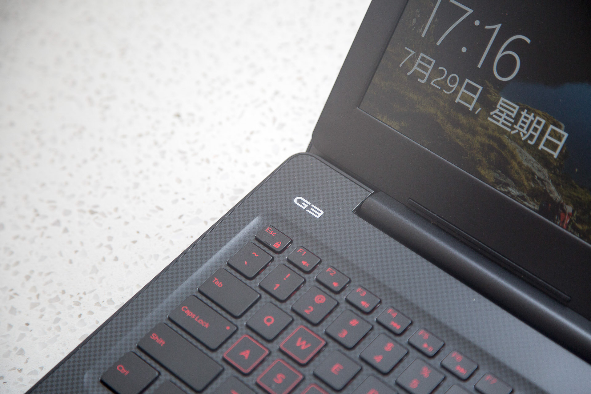 低调性能强悍的笔记本电脑,低调的性能小钢炮