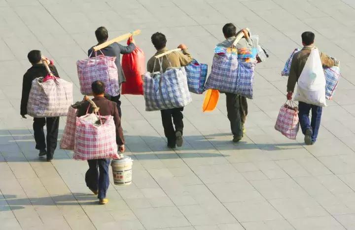 5000元左右的香奈儿,lv和香奈儿哪个便宜