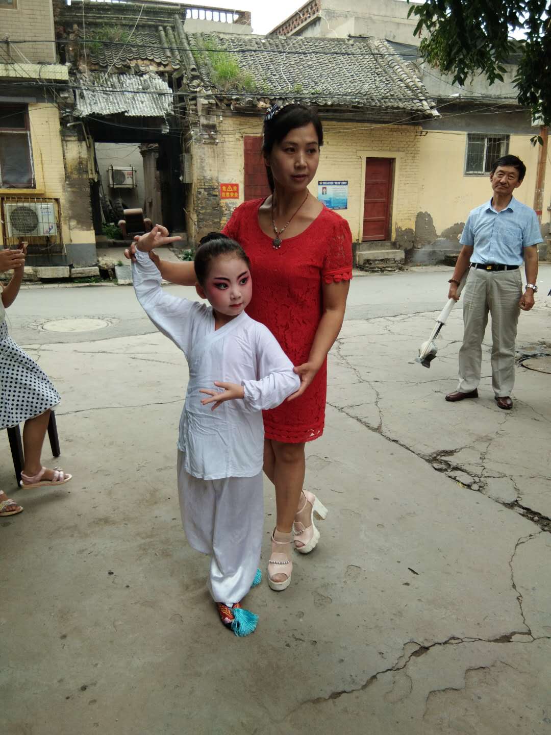 梅花香自苦寒来——张琬其获戏曲小梅花金奖纪实樊进举薛金山