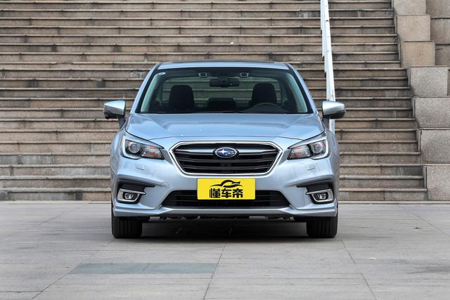 睡醒的狮子,睡醒的狮子正在慢慢苏醒