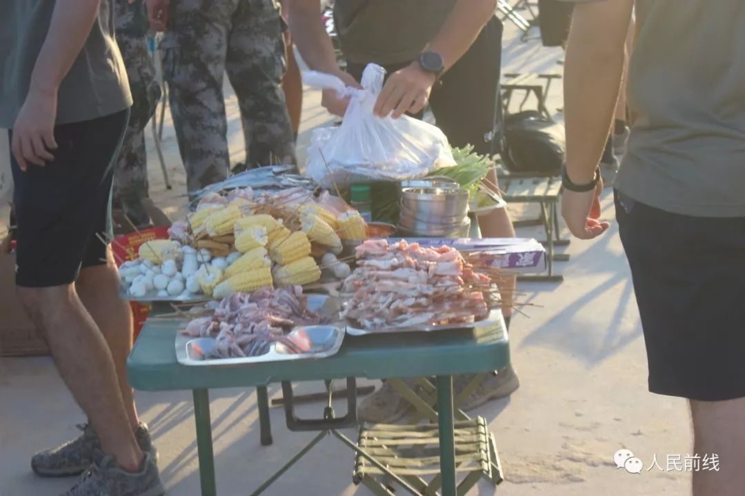 面朝大海烧烤,面朝大海人生就像一场旅行