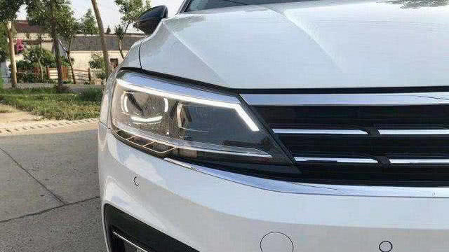 大众老款凌渡和大众cc哪个好,大众凌渡2022款比cc都还好看